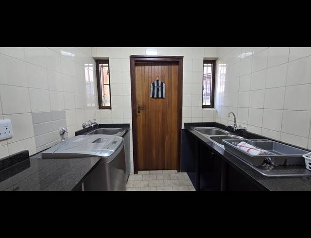 3 BEDROOM DUPLEX FOR SALE IN ARCADIA